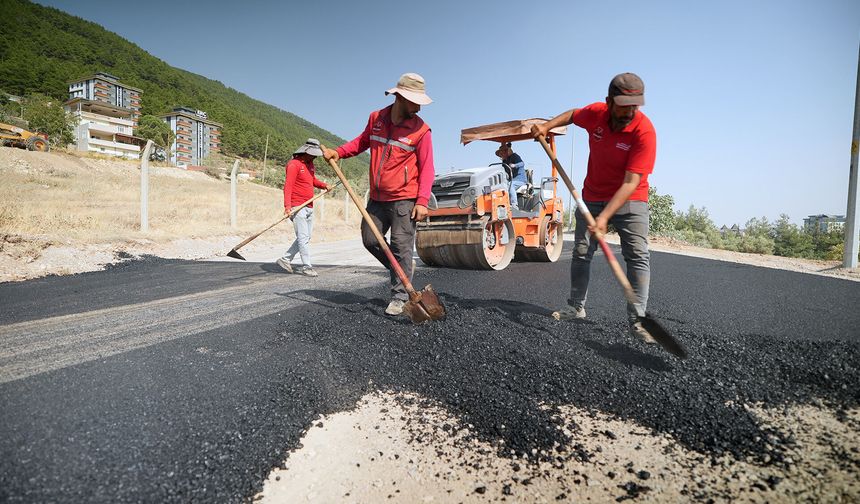 ŞEHRİN YENİ DOĞU – BATI ULAŞIM AKSINDA ASFALT MESAİSİ