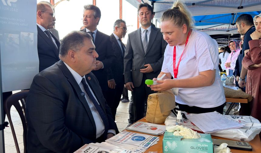 BÜYÜKŞEHİR’DEN HALK SAĞLIĞI HAFTASI’NA DESTEK