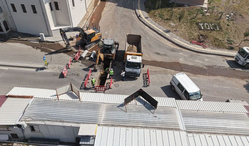 ŞEHİT MILLIŞ NURİ CADDESİ’NDE ALTYAPI YENİLENİYOR