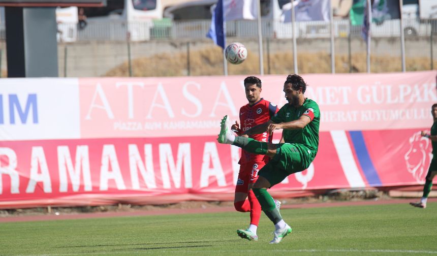 AKEDAŞ İSTİKLALSPOR EVİNDE SAKARYASPOR’A 3-1 MAĞLUP OLDU