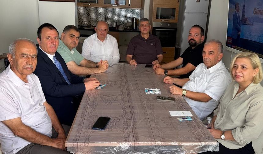 KİMLİK; TİCARETİN VE SİYASETİN KALBİNİN ATTIĞI YER