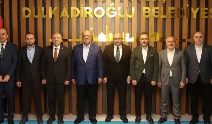 AK PARTİ'DEN BAŞKAN MEHMET AKPINAR’A ZİYARET