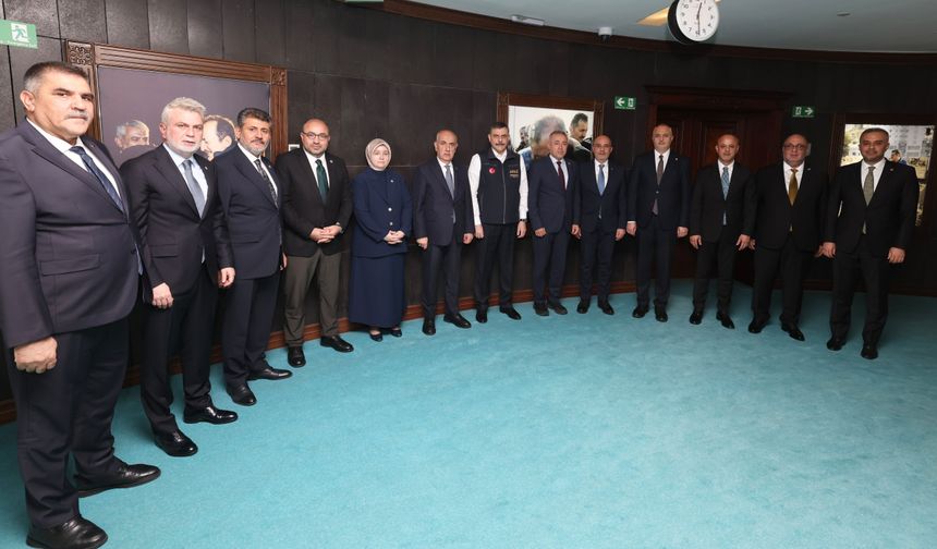 AK PARTİ HEYETİNDEN İÇİŞLERİ BAKANI ÇİFTÇİ’YE ZİYARET