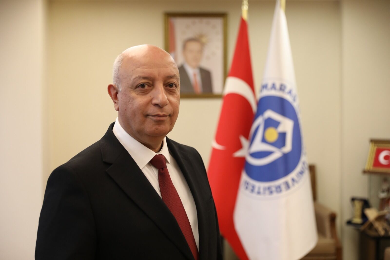İSTİKLAL BİLİM VE TEKNOLOJİ ÜNİVERSİTESİ YKS’DE TÜRKİYE ZİRVESİNDE!